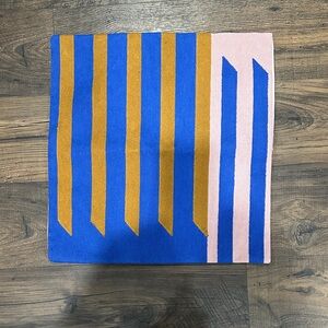 WEST ELM PILLOW COVER 20X20 NWT